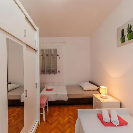 Apartament Mali Jure *