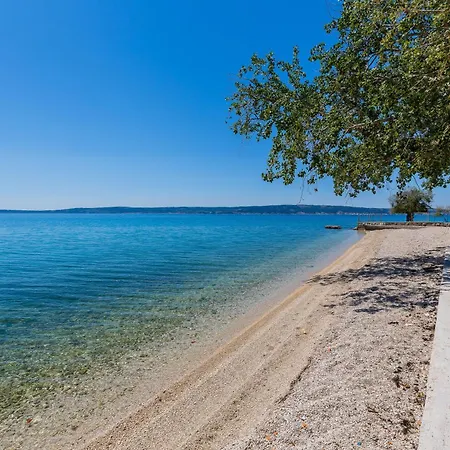 Mali Jure Apartmán